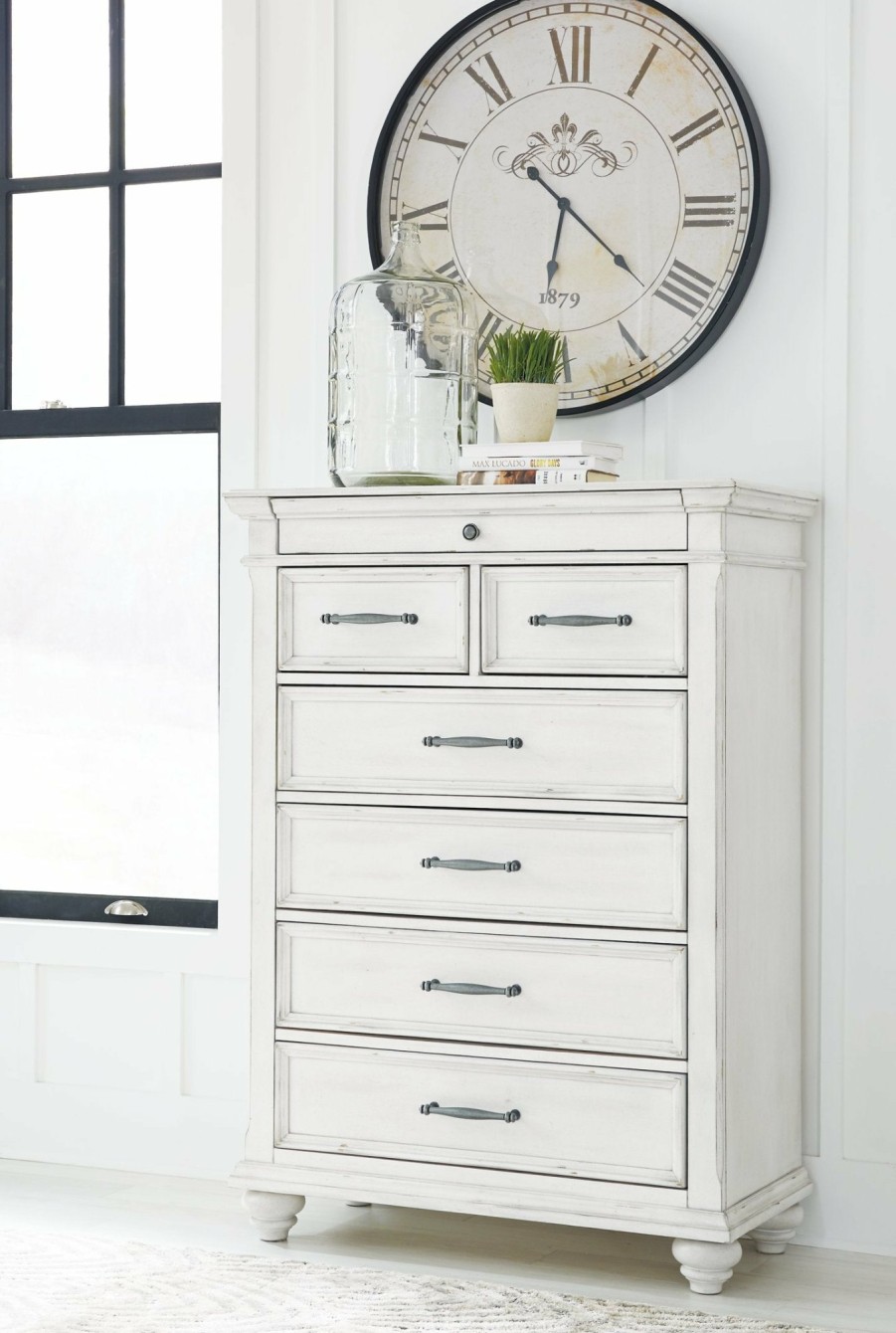 Bedroom Ashley Furniture | Kanwyn Chest Of Drawers