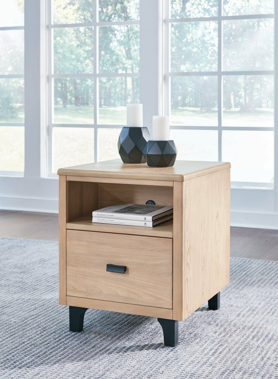 Living Room Ashley Furniture | Freslowe End Table