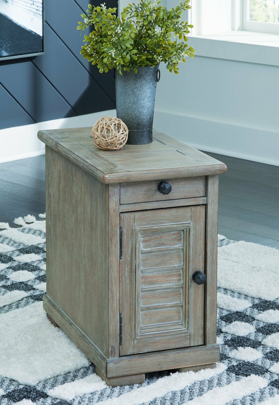 Living Room Ashley Furniture | Moreshire Chairside End Table